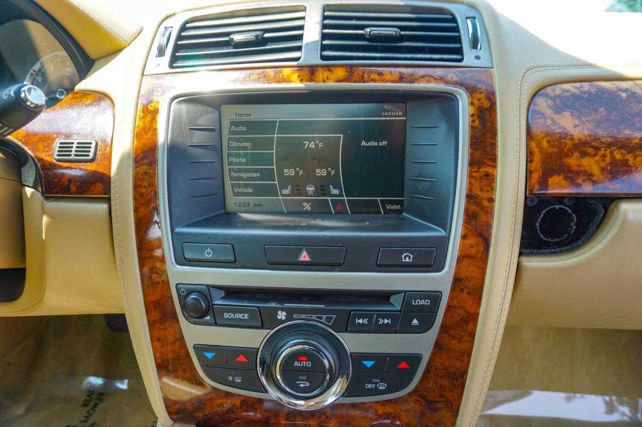 Used 2007 Jaguar XK Convertible RWD image 17