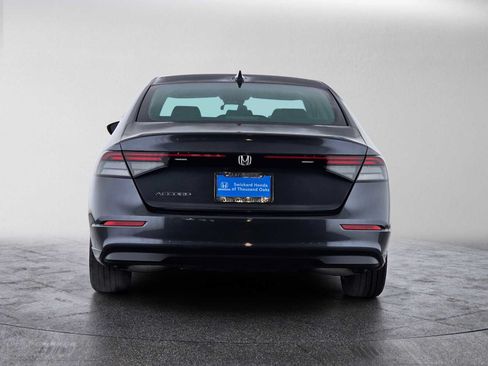 Used 2023 Honda Accord EX image 4