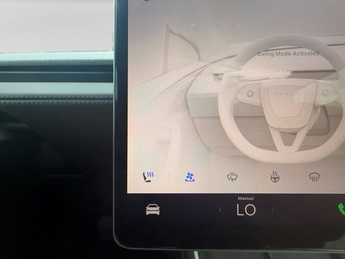 Used 2026 Tesla Model Y Long Range AWD/4WD image 19