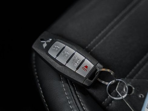 Used 2023 Mitsubishi Outlander SE Black Edition image 46