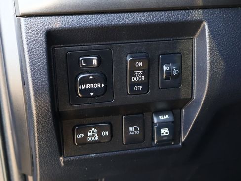 Used 2019 Toyota Tundra SR5 image 23