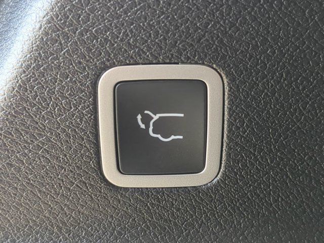 New 2026 Chrysler Voyager LX FWD image 15
