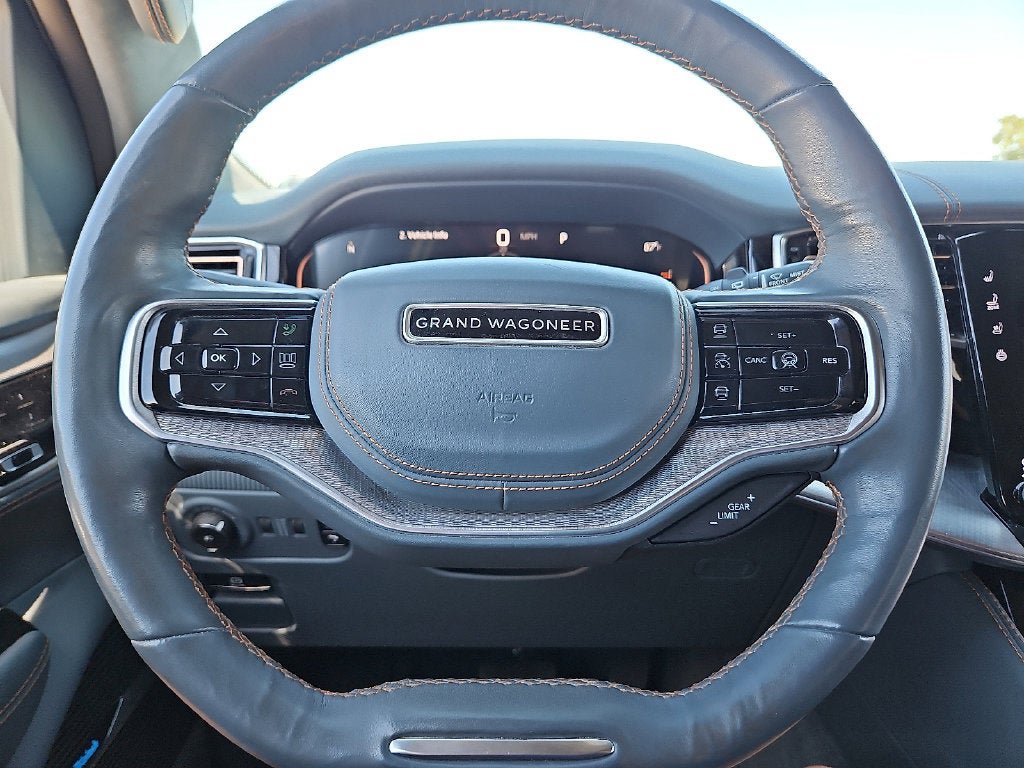 Used 2023 Jeep Grand Wagoneer Series III AWD/4WD image 30