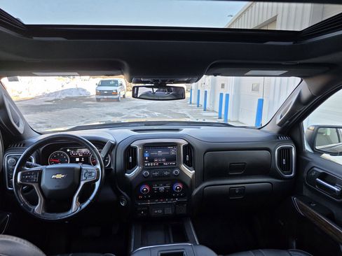 Used 2022 Chevrolet Silverado 1500 High Country AWD/4WD image 7