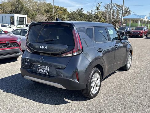 Used 2024 Kia Soul LX w/ Option Group 015 image 4