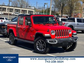 Used 2020 Jeep Gladiator Overland video 1