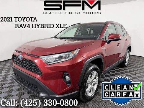 Used 2021 Toyota RAV4 XLE w/ Convenience Package AWD/4WD image 1
