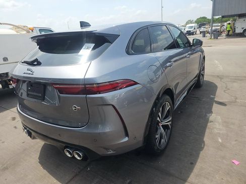 Used 2022 Jaguar F-PACE SVR AWD/4WD image 10