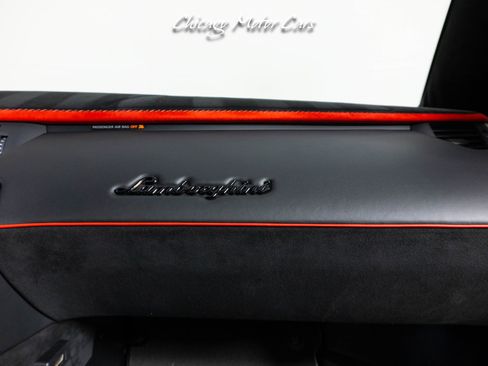 Used 2019 Lamborghini Aventador SVJ AWD/4WD image 37