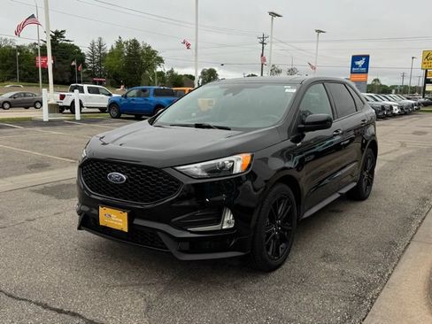 Certified 2024 Ford Edge ST-Line w/ Cargo Accessory Package AWD/4WD image 34