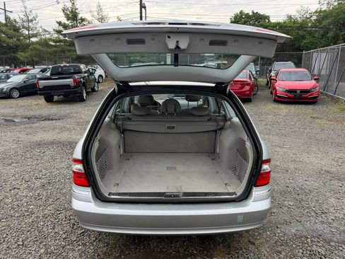 Used 2004 Mercedes-Benz E 320 4MATIC Wagon image 25