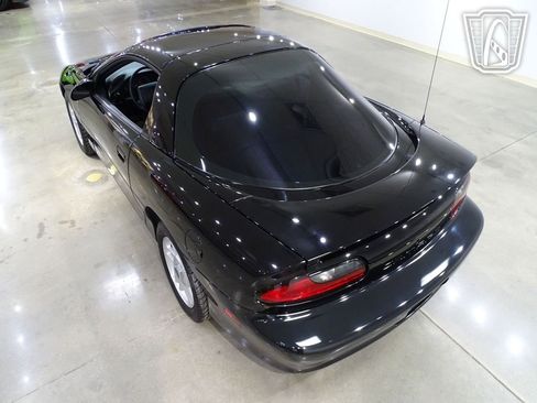Used 1995 Chevrolet Camaro Z28 image 9
