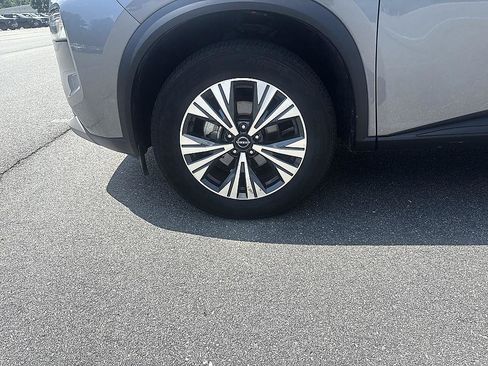 Certified 2023 Nissan Rogue SV AWD/4WD image 9