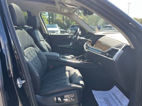 Used 2024 BMW X7 xDrive40i image 33