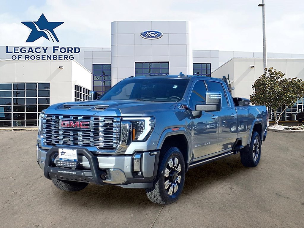 Used 2024 GMC Sierra 3500 Denali w/ Denali Reserve Package AWD/4WD image 1