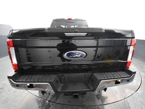 Used 2019 Ford F350 XLT w/ XLT Premium Package image 8