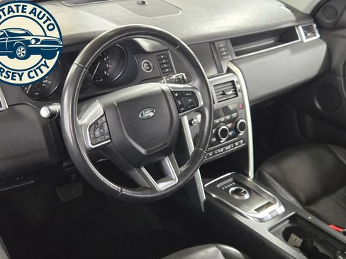 Used 2019 Land Rover Discovery Sport HSE AWD/4WD image 11