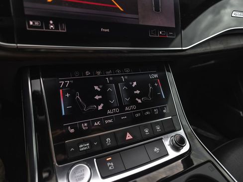 Used 2019 Audi Q8 Premium Plus w/ Premium Plus AWD/4WD image 15