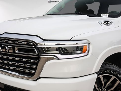 Used 2025 RAM 1500 Limited image 3