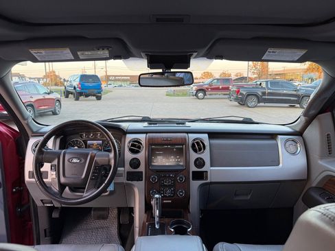 Used 2014 Ford F150 Lariat w/ Equipment Group 502A Luxury AWD/4WD image 24