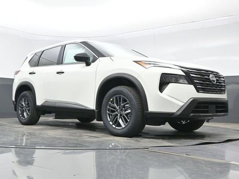 New 2026 Nissan Rogue S FWD image 23