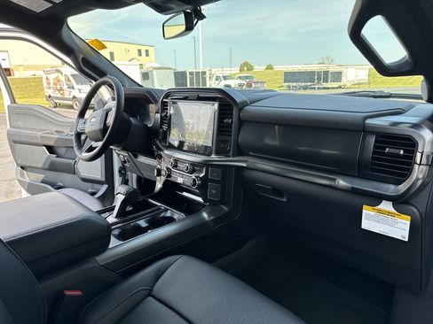 New 2025 Ford F150 Lariat w/ Equipment Group 501A Mid image 32