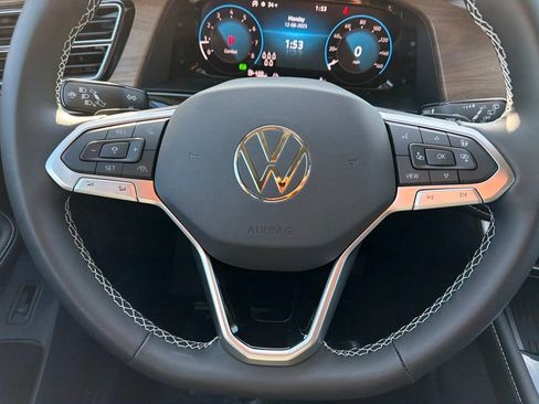 New 2026 Volkswagen Atlas SE FWD image 15