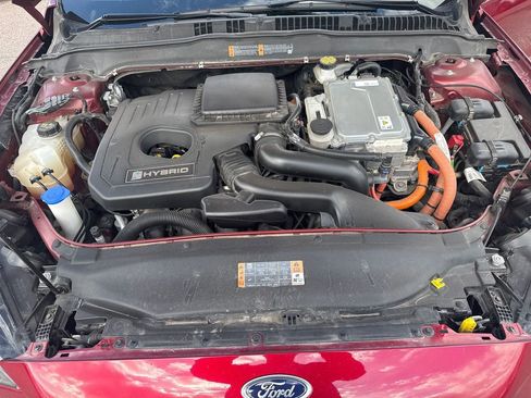 Used 2019 Ford Fusion SE FWD image 23