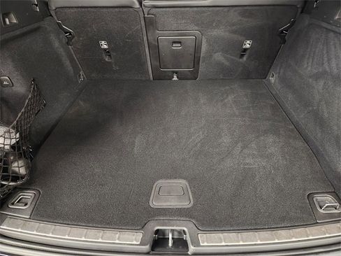 Used 2024 Volvo XC60 T8 Ultimate image 33