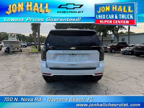 Used 2026 Chevrolet Suburban Premier w/ Sun And Tow Package AWD/4WD image 8