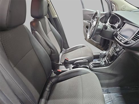 Used 2019 Buick Encore Preferred image 13