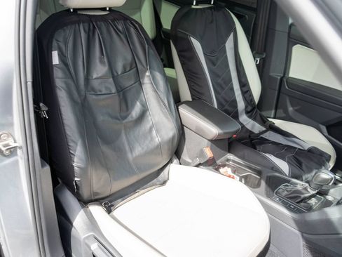 Used 2021 Volkswagen Tiguan SE R-Line FWD image 9
