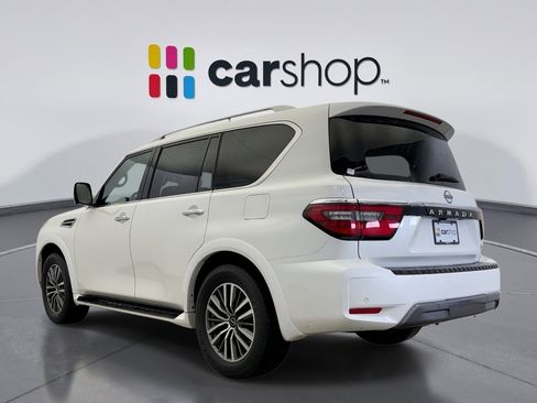 Used 2024 Nissan Armada SL image 3