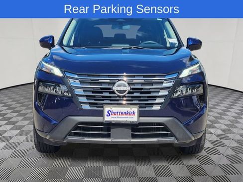 Used 2024 Nissan Rogue SV AWD/4WD image 2