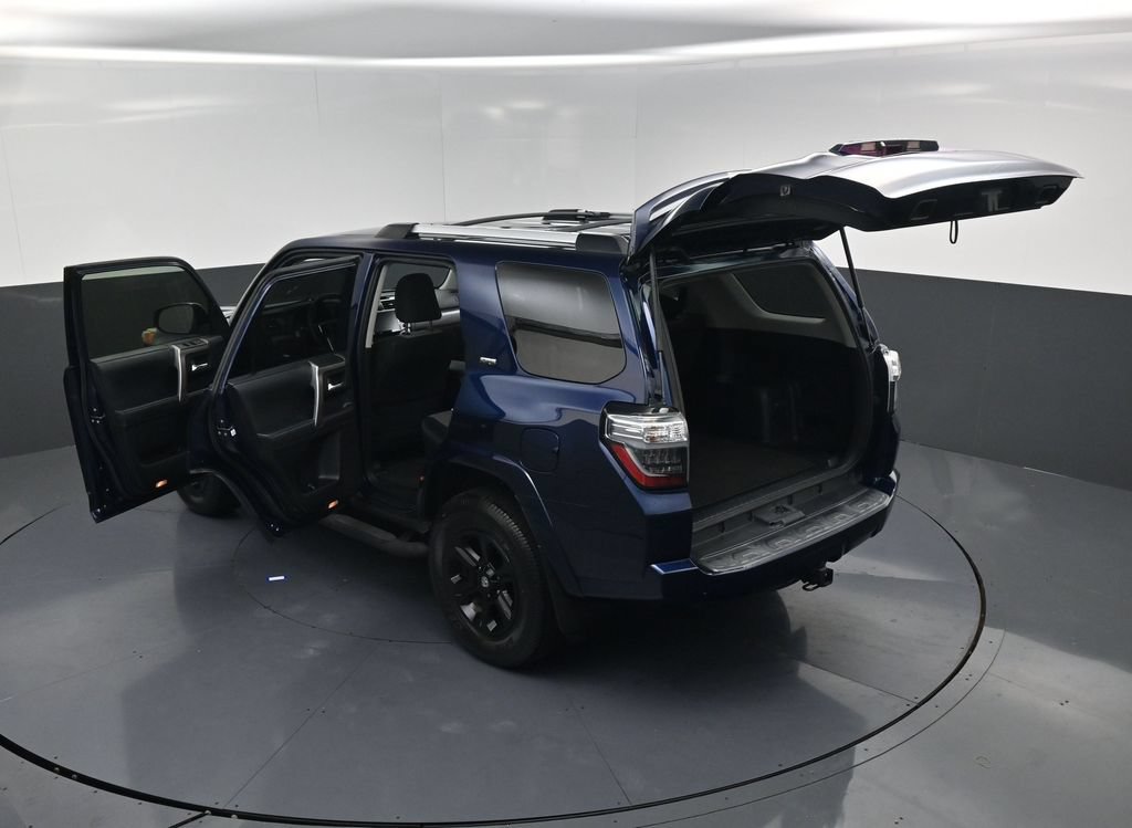 Used 2020 Toyota 4Runner SR5 RWD image 17