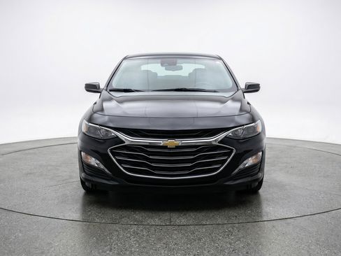 Used 2023 Chevrolet Malibu LT w/ Driver Confidence Package image 2