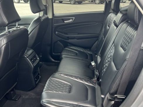 Used 2024 Ford Edge Titanium image 27