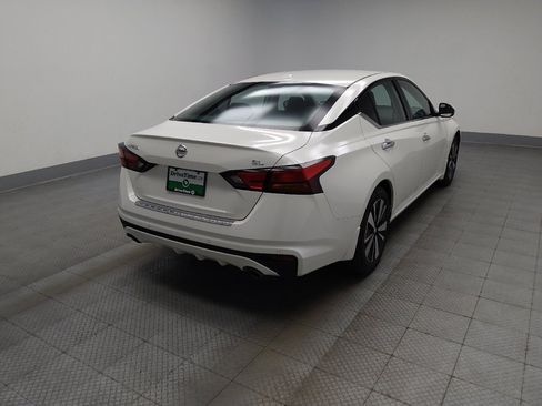Used 2021 Nissan Altima 2.5 SL FWD image 9