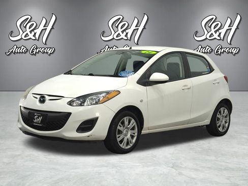 Used 2014 MAZDA MAZDA2 Sport FWD image 14