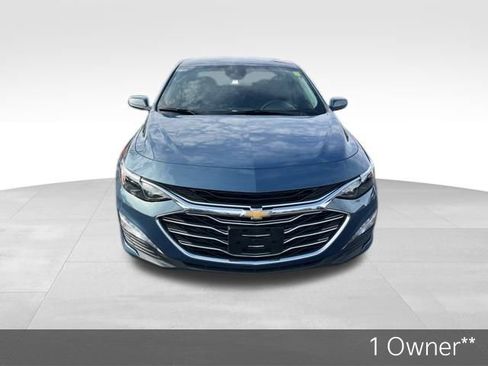 Used 2024 Chevrolet Malibu LT image 2
