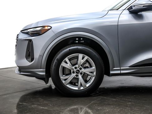 New 2025 Audi Q5 Premium image 10