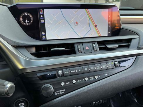 Used 2019 Lexus ES 350 F Sport w/ Accessory Package 2 image 11