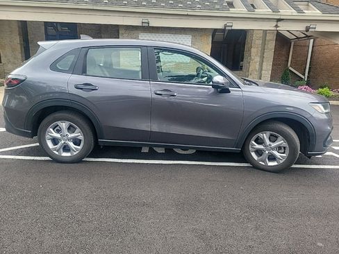 Used 2024 Honda HR-V LX image 6