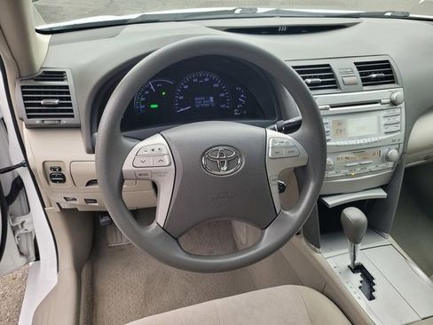 Used 2011 Toyota Camry Base image 29