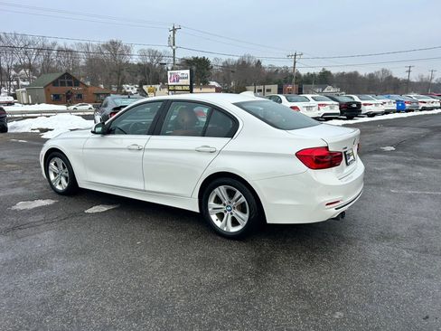 Used 2017 BMW 330i xDrive 330i xDrive Sedan South Africa image 4