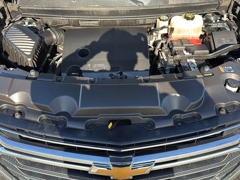 Used 2019 Chevrolet Traverse LT image 24