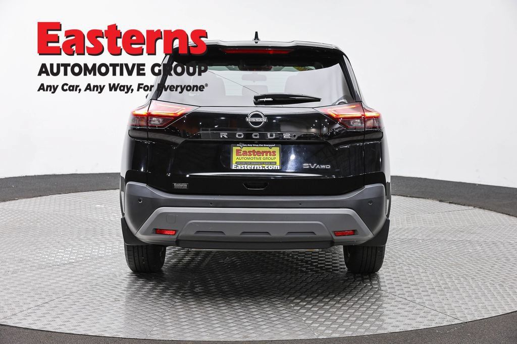 Used 2023 Nissan Rogue SV AWD/4WD image 8