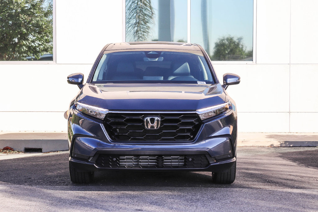 Used 2025 Honda CR-V EX-L image 2