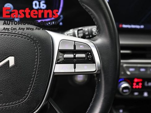 Used 2025 Kia Telluride S FWD image 16