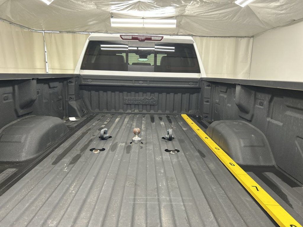 Used 2024 Chevrolet Silverado 3500 High Country w/ High Country Premium Package AWD/4WD image 23